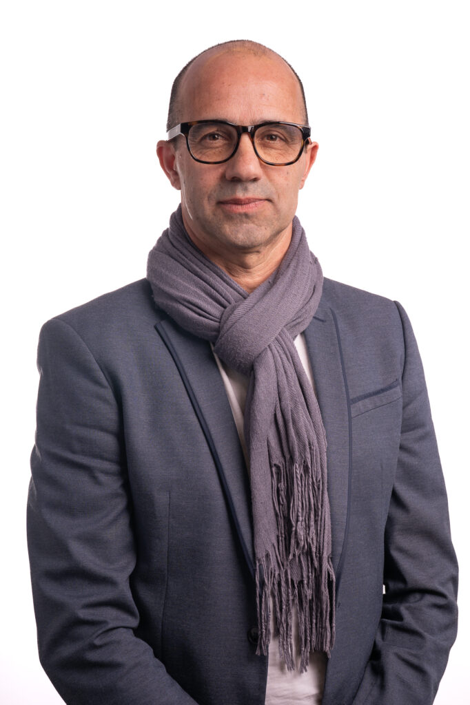 Portraits des élus de la ville de Gonesse en 2026. Photographie d'événements professionnels, institutionnels et culturels à Paris et banlieue.